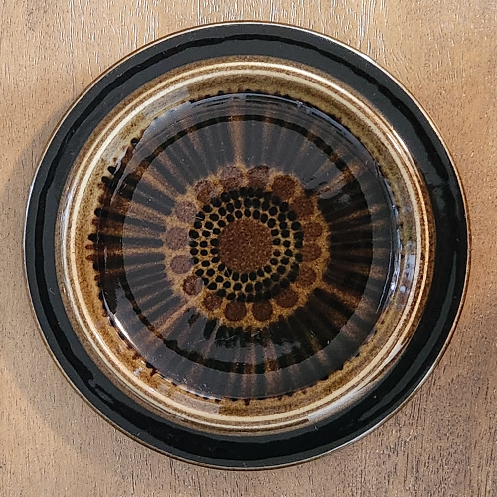 Kosmos Arabia made in Finland MCM brown and black bread plate
